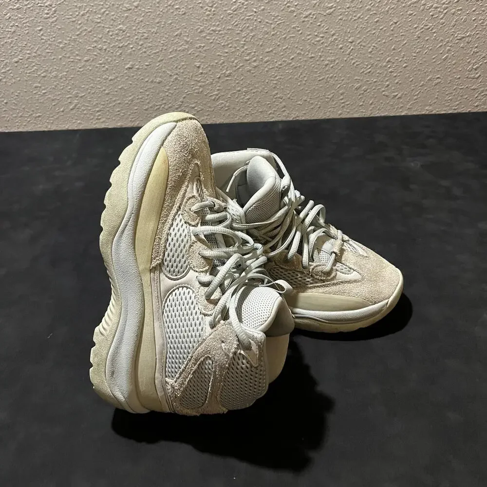 Adidas Yeezy Desert Boot Boots Mens Size 6.5 Salt Tan Ortholite Chunky Trail